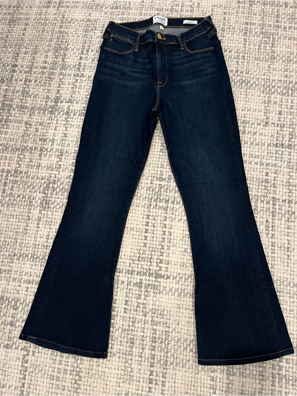 Frame Le High Flare Jeans - Picture 5 of 7
